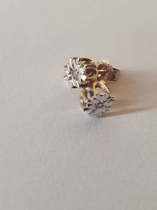 9ct Solid Gold earings